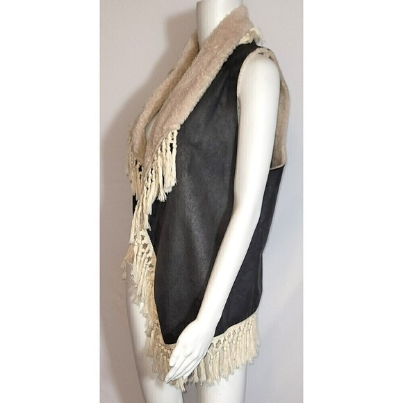 NWOT Entro Suede and Sherpa Vest - Size M - Picture 3 of 11